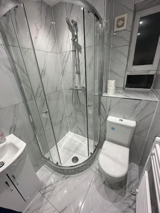 3 Bedroom Flat Kings Cross Лондон Екстериор снимка