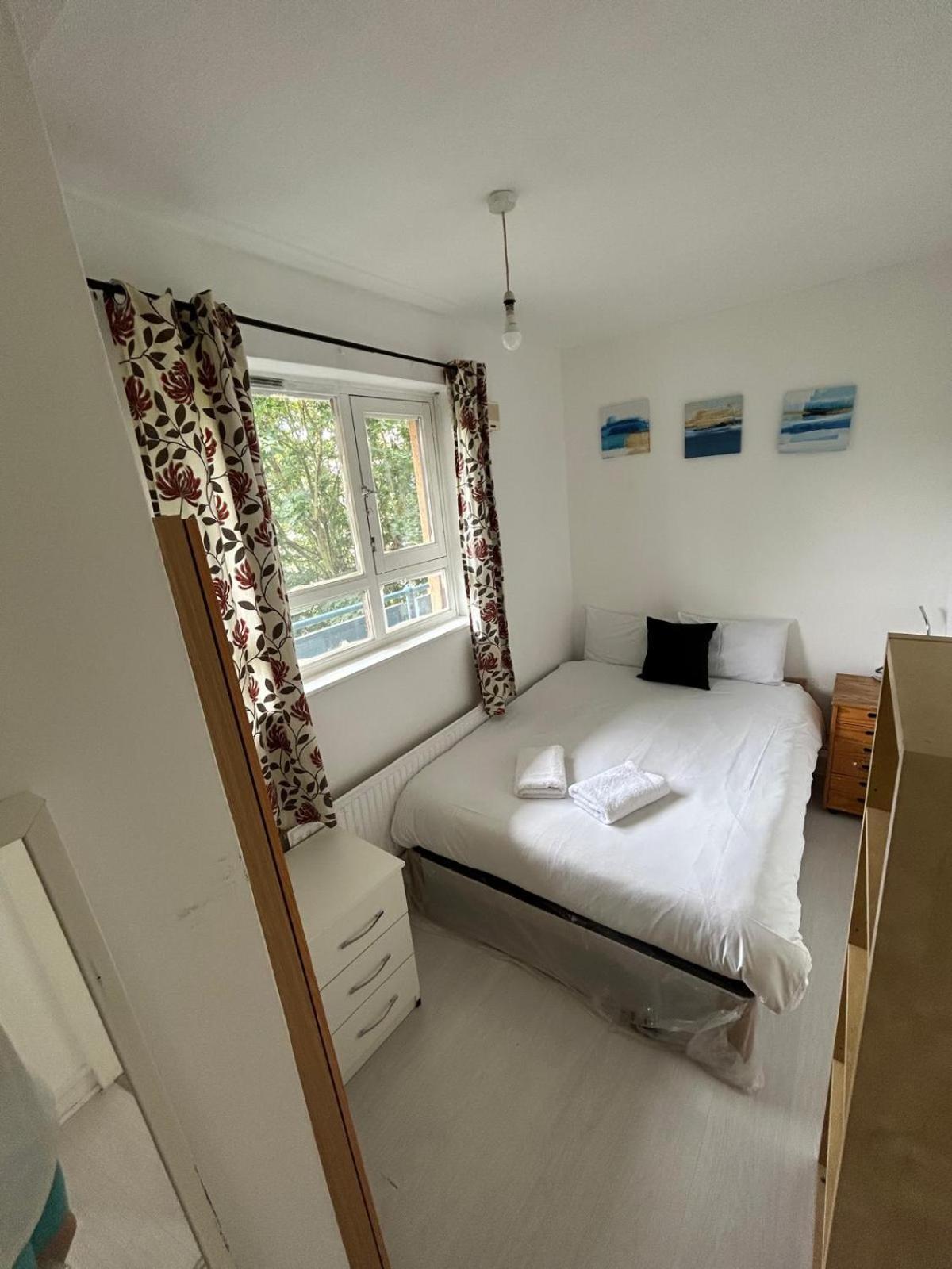 3 Bedroom Flat Kings Cross Лондон Екстериор снимка